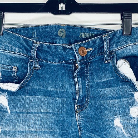 Women’s Authentic American Heritage “Shortie” Style Shorts - Picture 2 of 4